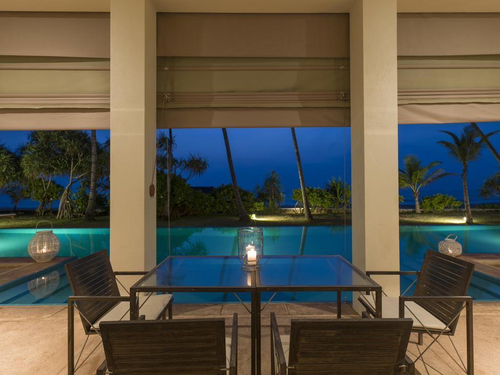 Sri Villas Bentota Bagian luar foto