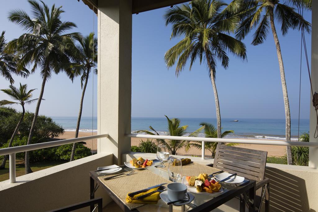 Sri Villas Bentota Bagian luar foto