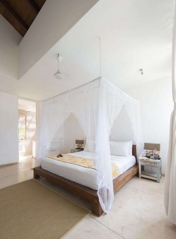 Sri Villas Bentota Bagian luar foto