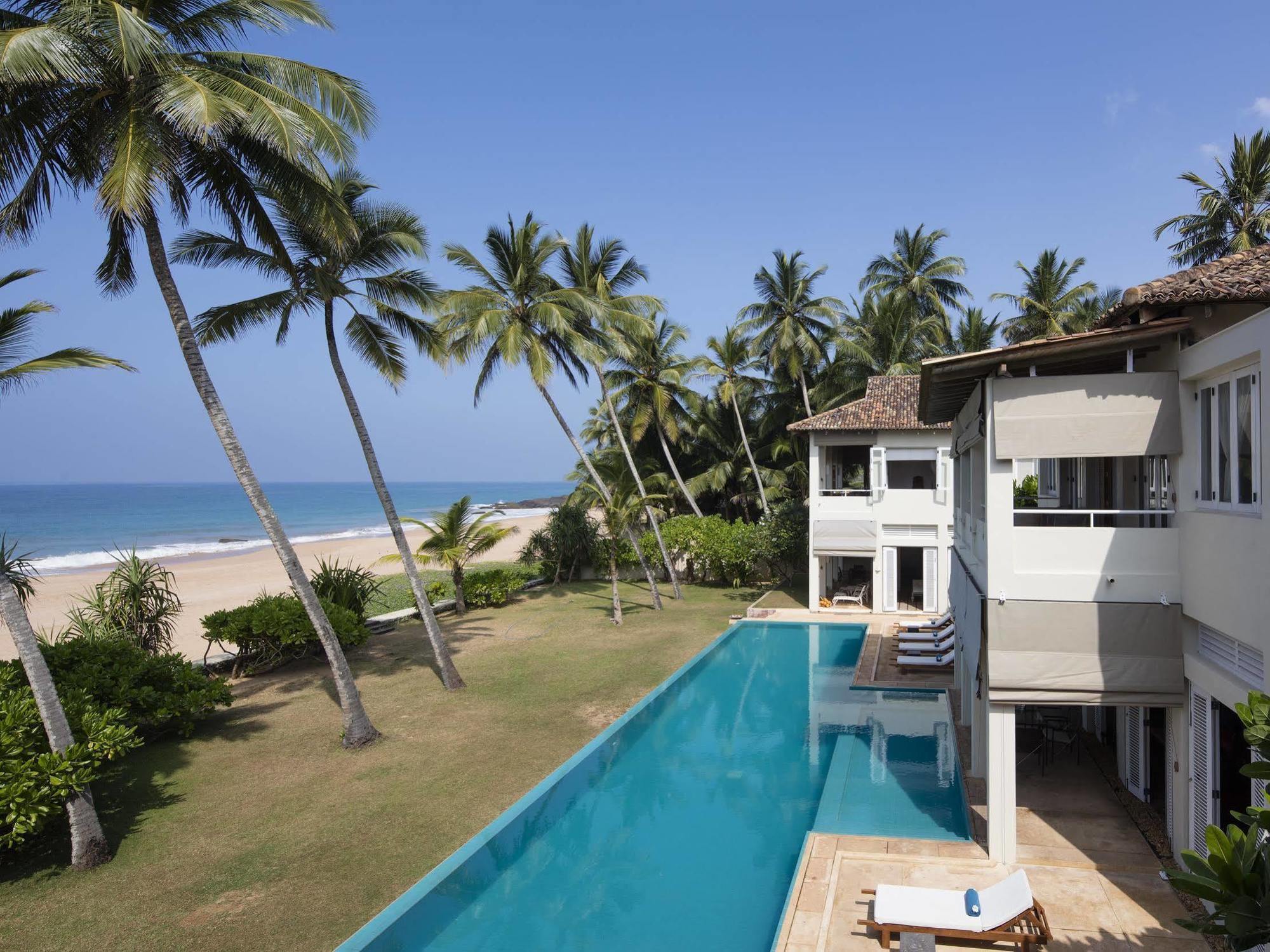Sri Villas Bentota Bagian luar foto